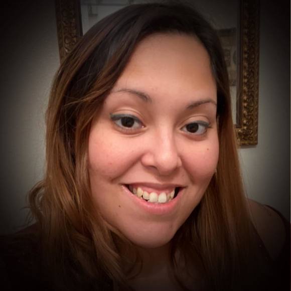 Meet your Posher, Lauren - Picture 1 of 1